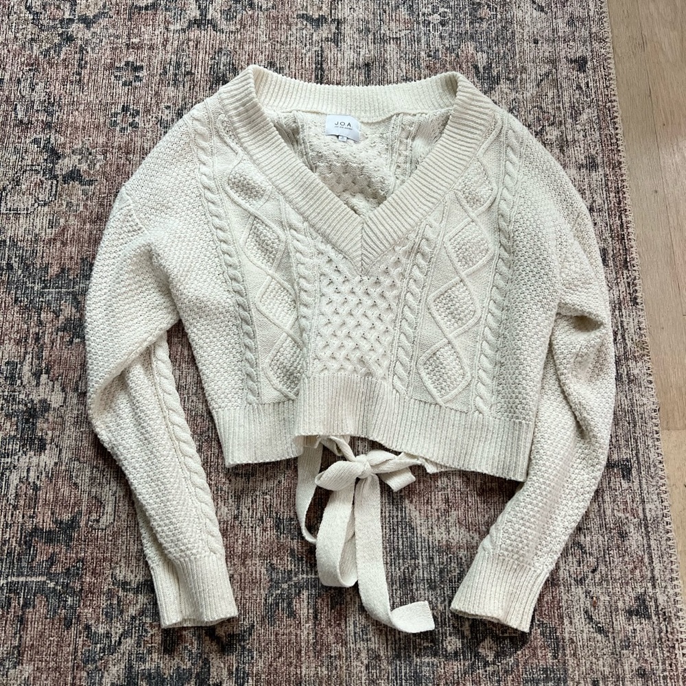 J.O.A white v neck sweater size medium